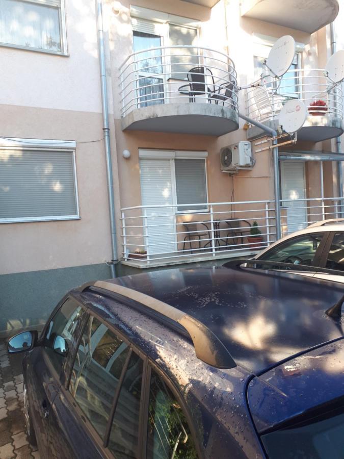 Katalin Apartman Hajduszoboszlo Exterior photo